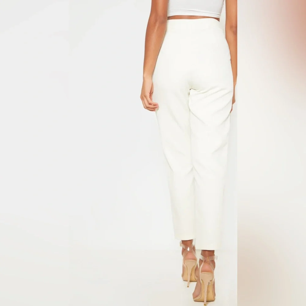 PrettyLittleThing Cream Cropped Pants - Picture 2 of 9
